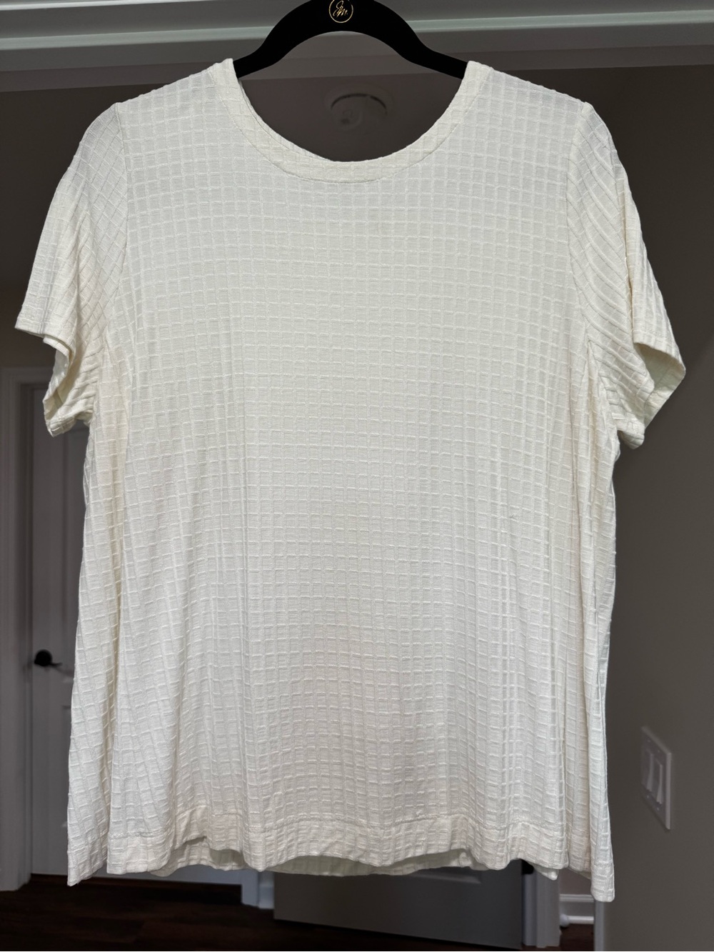 J. Jill Classic White Textured Short-Sleeve Women's Top